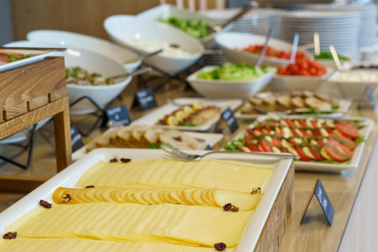 Szumy Park Hotel & Restaurant Susiec 外观 照片